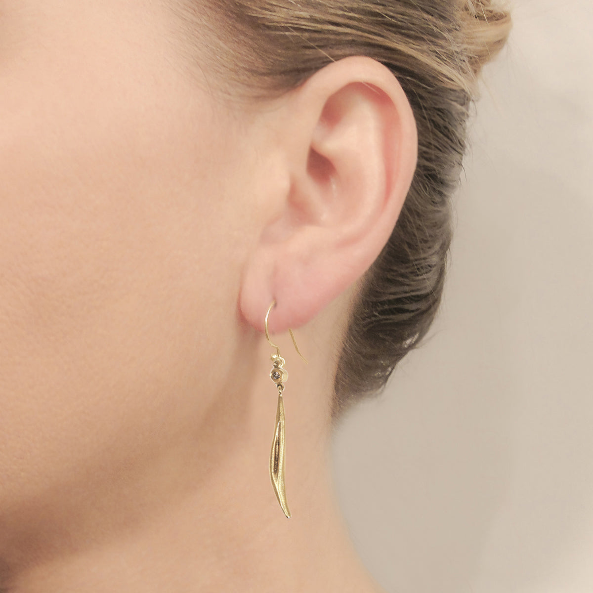 LEAVES PENDANT EARRINGS