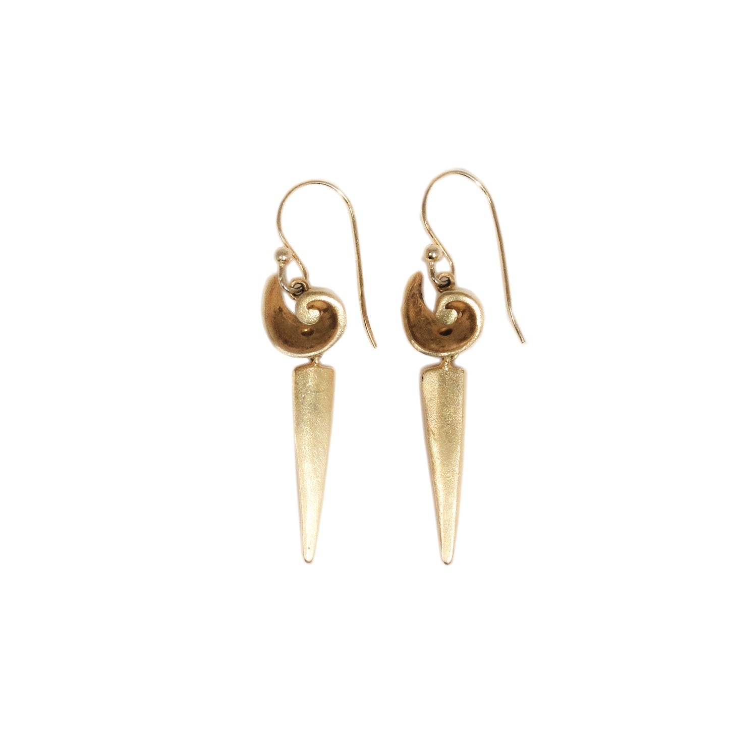 ARROWS SEASHELL EARRINGS