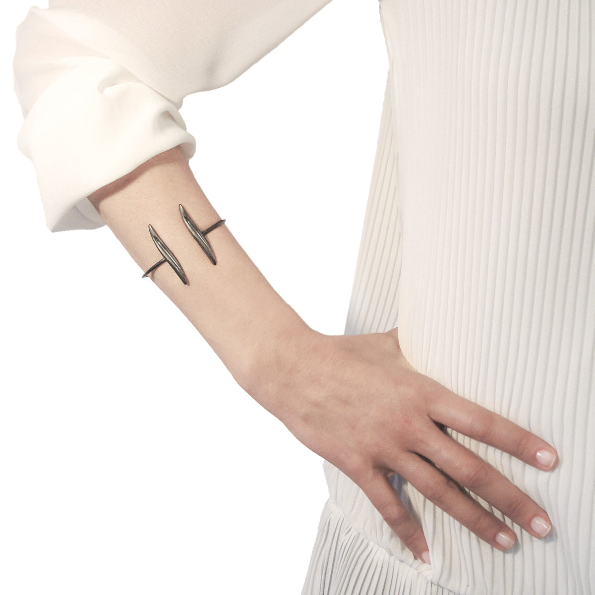 LEAVES CUFF I