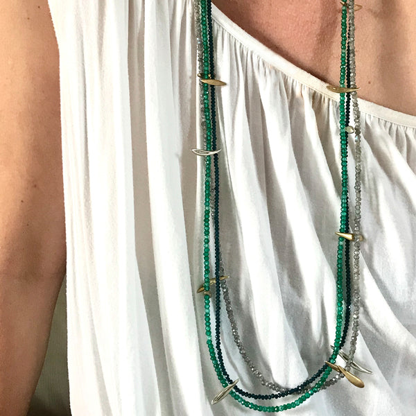 LONG CHRYSTAL LEAVES NECKLACE