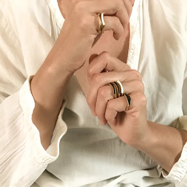 PEBBLES PINKY RING ENAMEL