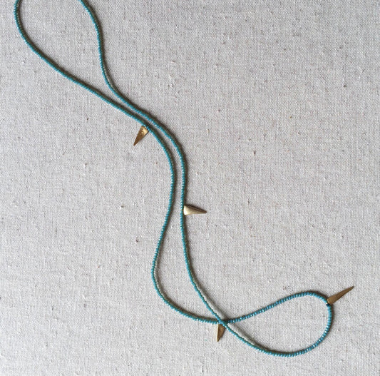 LONG CHRYSTAL ARROWS NECKLACE